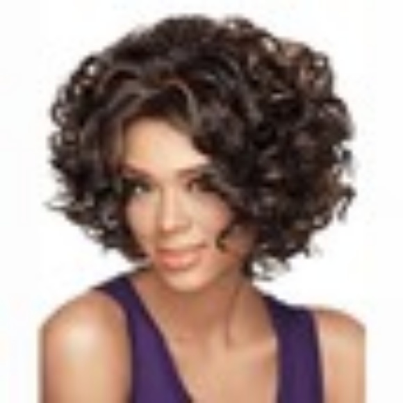 Designer No Brand Accessories Short Hair Curly Wig New Gorgeous